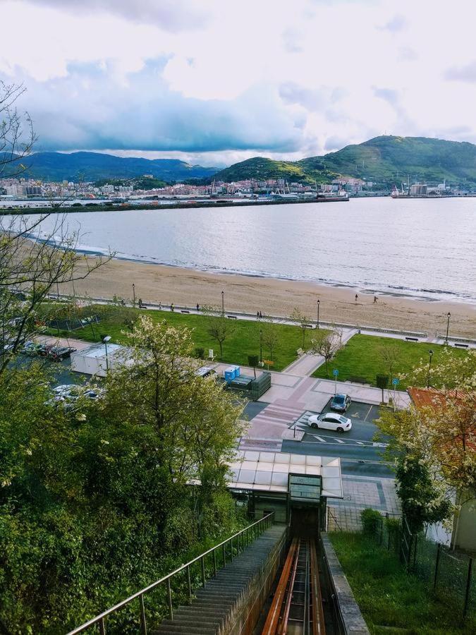 Apartamento En La Playa Con Parking Privado ゲチョ エクステリア 写真